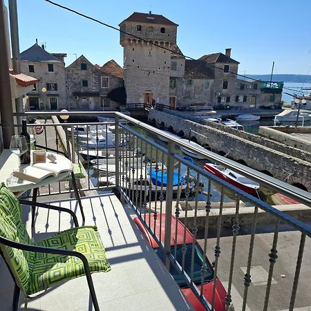 Apartment Kastilac Kaštela Eksteriør bilde