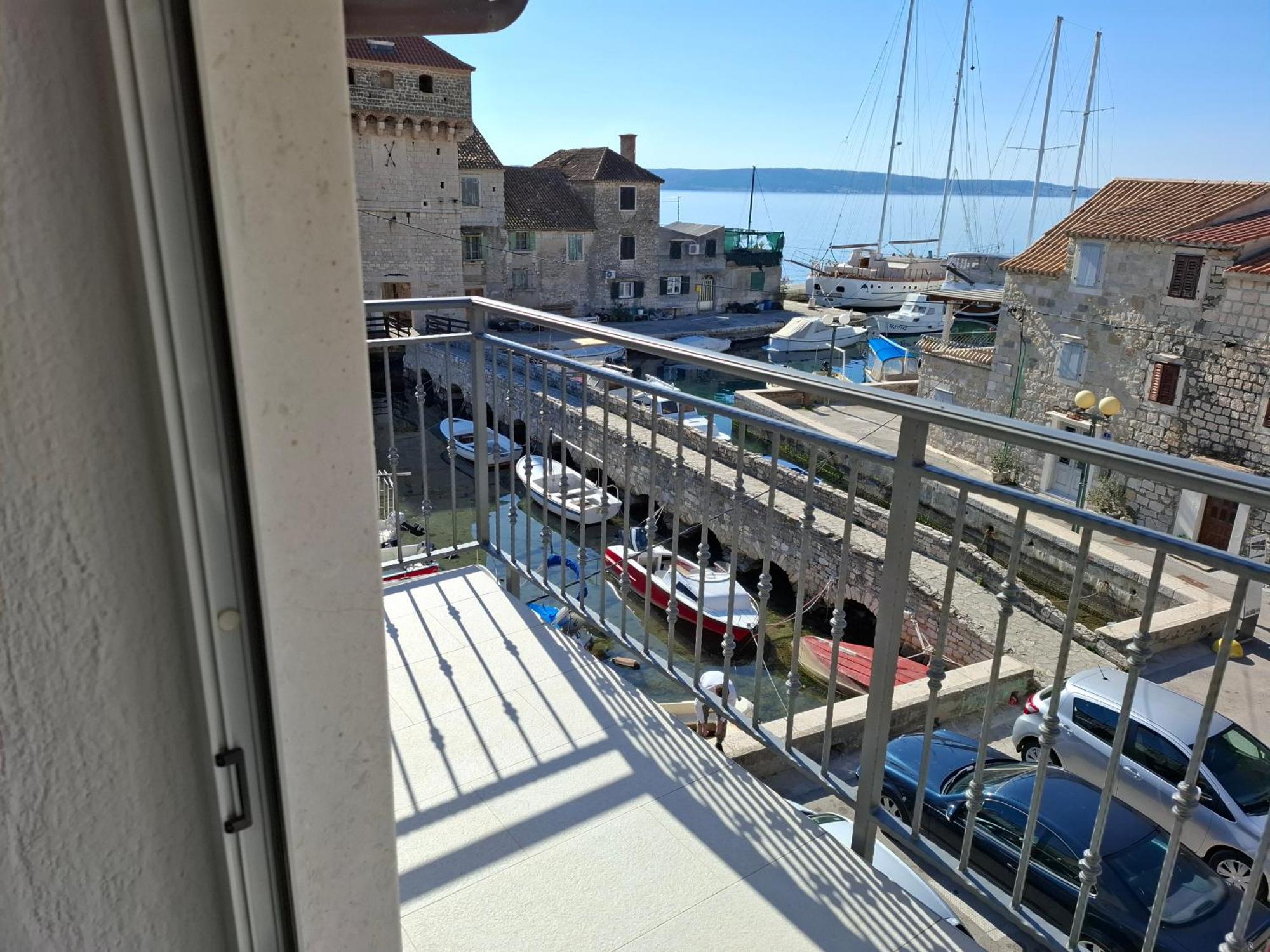 Apartment Kastilac Kaštela Eksteriør bilde
