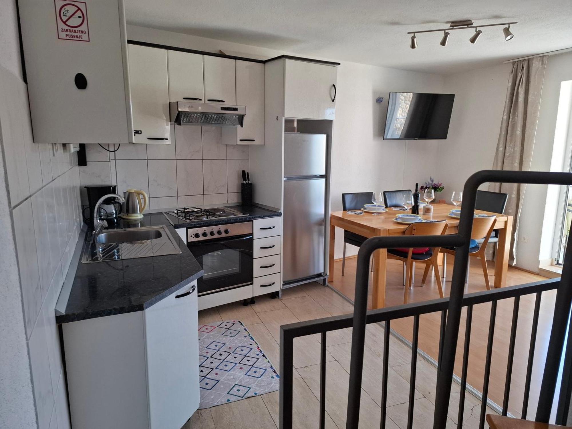 Apartment Kastilac Kaštela Eksteriør bilde