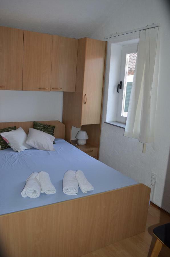 Apartment Kastilac Kaštela Eksteriør bilde