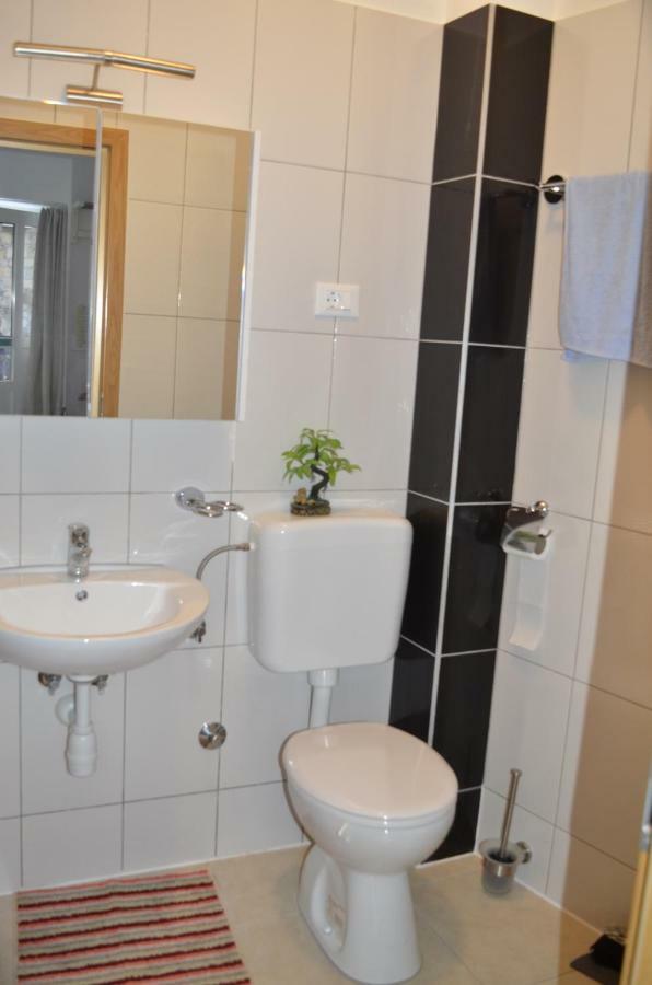 Apartment Kastilac Kaštela Eksteriør bilde