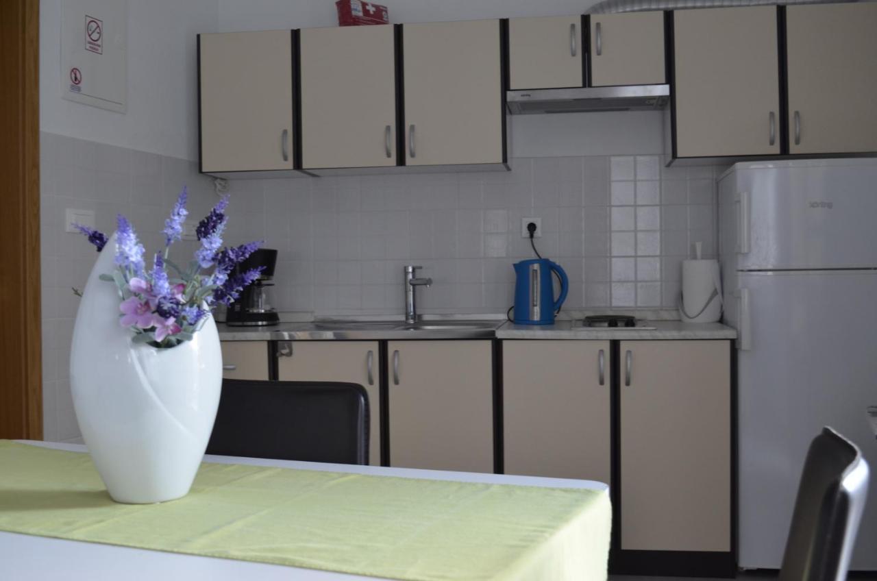 Apartment Kastilac Kaštela Eksteriør bilde
